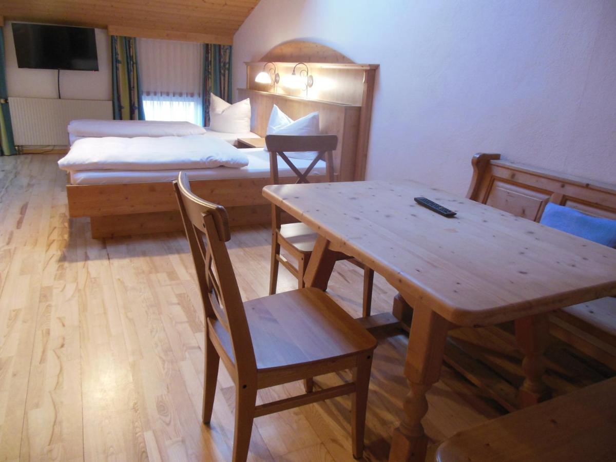 Gasthof Pension Altwirt Sachsenkam 外观 照片