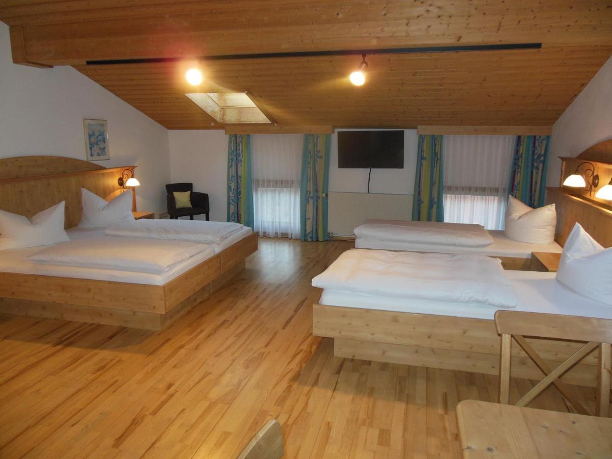 Gasthof Pension Altwirt Sachsenkam 外观 照片
